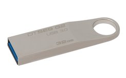 Kingston Technology DataTraveler SE9 G2 USB flash drive 32 GB USB Type-A 3.2 Gen 1 (3.1 Gen 1) Zilver Kingston Technology DataTraveler SE9 G2 USB flash drive 32 GB USB Type-A 3.2 Gen 1 (3.1 Gen 1) Zilver